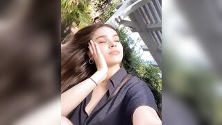 Hailee Steinfeld Is So Cute. I Want To Hug Her Laugh With Her Kiss Her Have Her Suck Me Off Rail Her Ass And Cum All Over Her Face Before We Cuddle