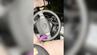 I love finding new ways to fuck myself in the car ????