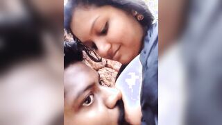 HOT DESI GIRL OUTDOOR FUN WITH HER BF FULL 5 VIDEOS LINK IN COMMENT