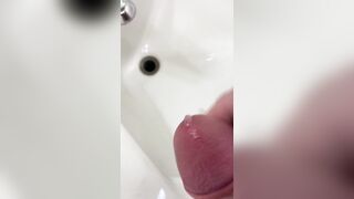 [Proof] Cumming in the bathroom at work