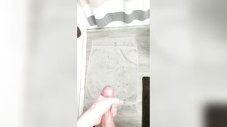 A compilation of a few cumshots for those who love a big finish ???? man I wish I was that towel