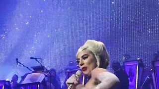 Gaga slapping her ass