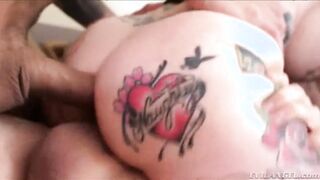 Tattoed bitch fucked by her friends